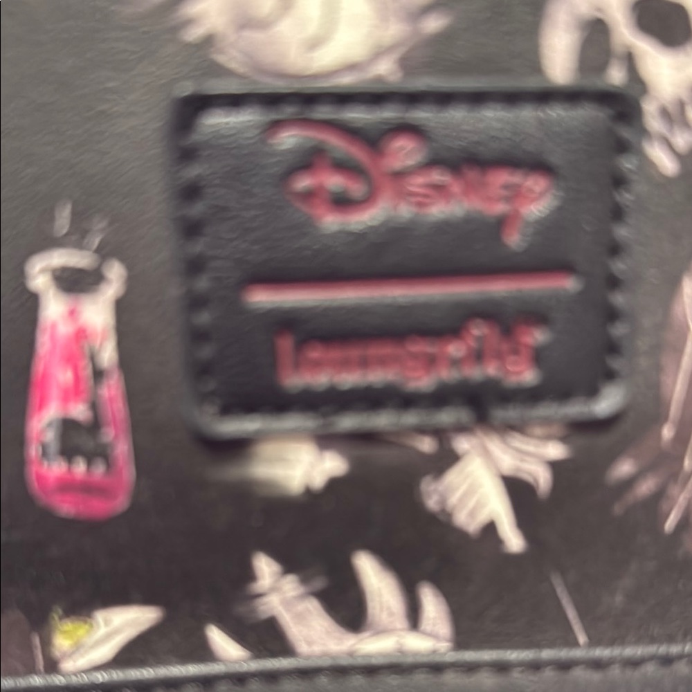 🧡Disney Villains Black and Purple Loungefly Backpack Ursula Cruela Evil Queen - Picture 5 of 6